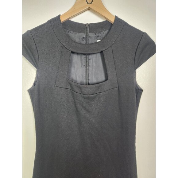 Trina Turk Women's Sz. 4 Black Wool Blend Cap Sleeve Sheath Dress - Picture 2 of 6